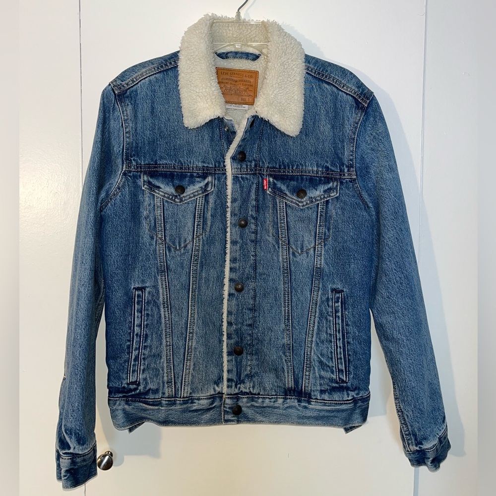 Levi’s Premium Men’s Small Sherpa Trucker Jacket Light Stone Wash